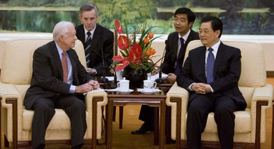 Former President Jimmy Carter meeting with President Hu Jintao on January 12 / Agencies